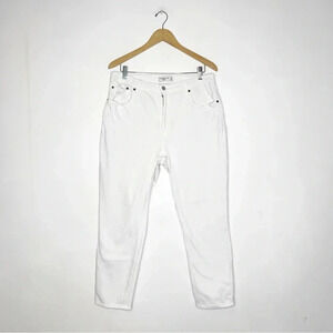 Abercrombie & Fitch The Skinny Leg High Rise Curve Love White Jeans Size 32 / 14